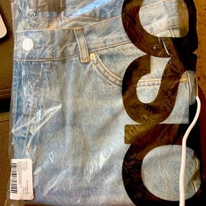 Unopened ASOS 90’s straight leg lightwash jeans
